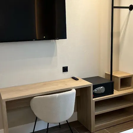 ホテル Mlc San Sebastian *